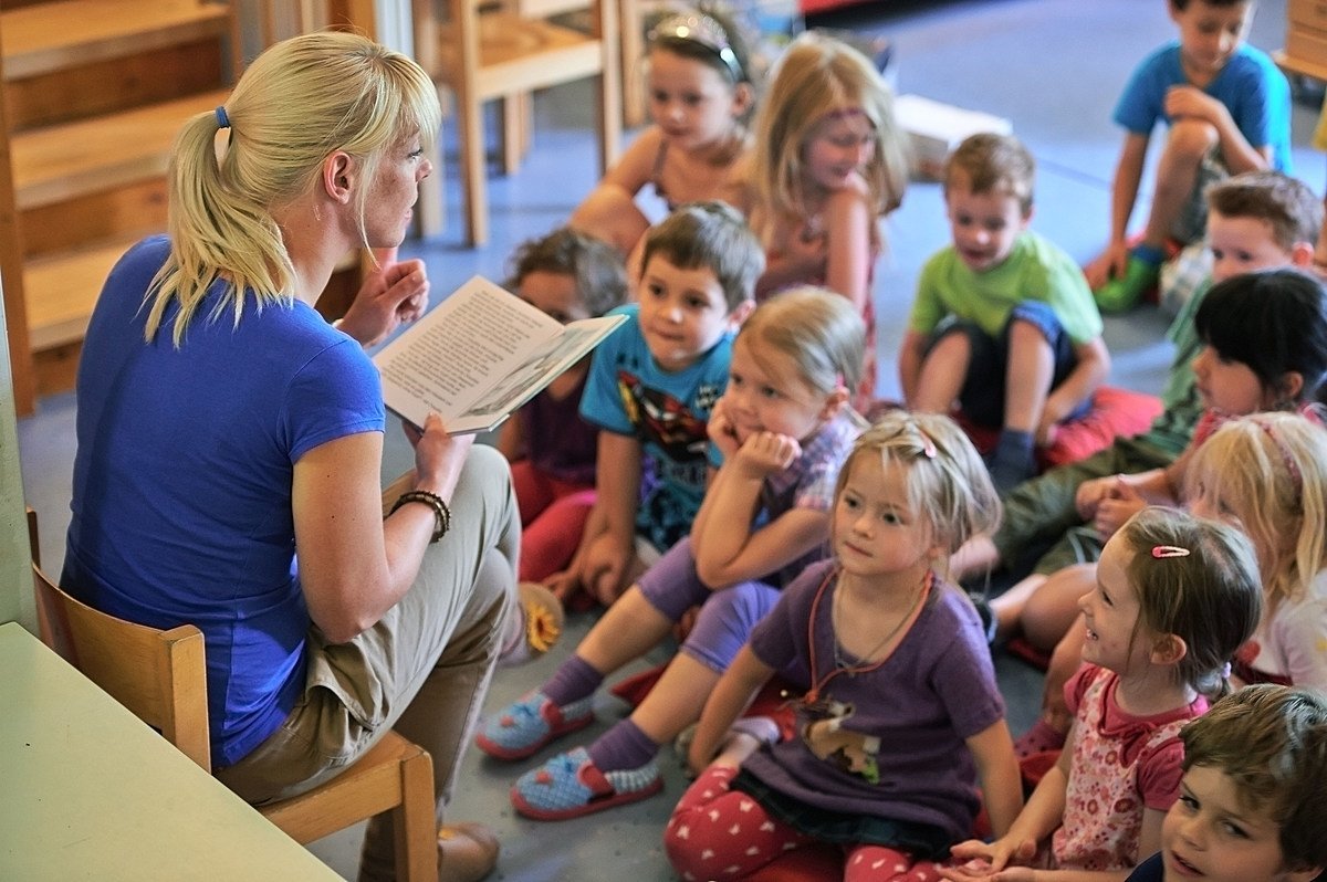 The Power of Storytelling: Enhancing Communication Skills in Preschoolers 1 173345630 1