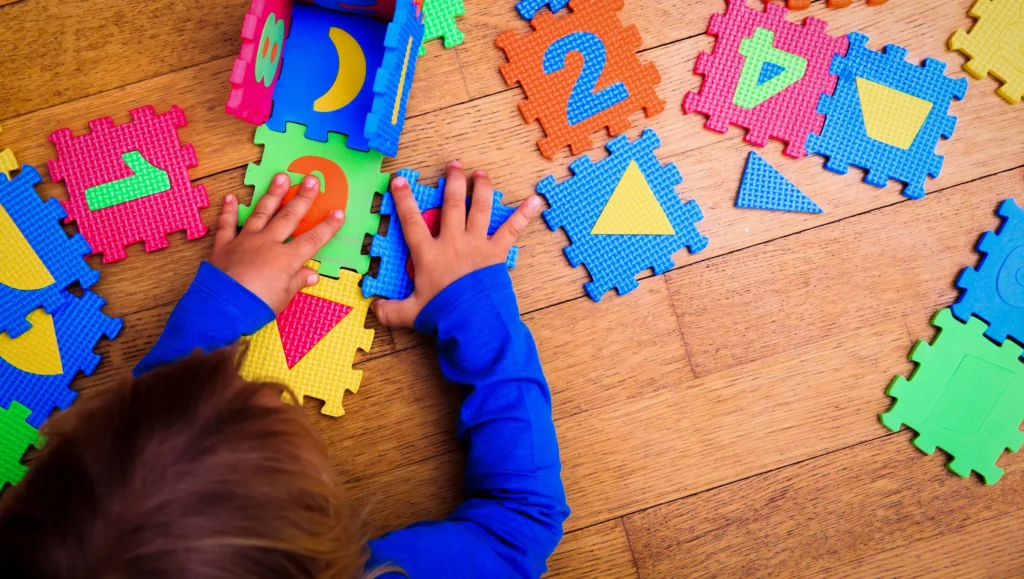 <strong>Daycare Puzzle Masters: Boosting Cognitive Skills with Brain Teasers</strong> 2 cognitive development daycare in Pune