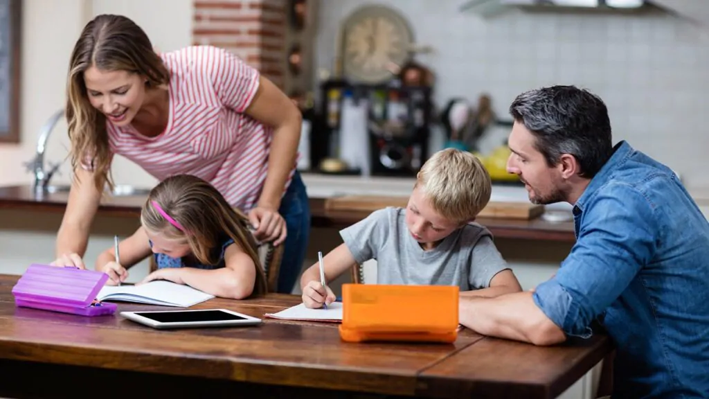 The Role of Daycare in Supporting Working Parents: A Win-Win Solution 2 daycare support for working parents